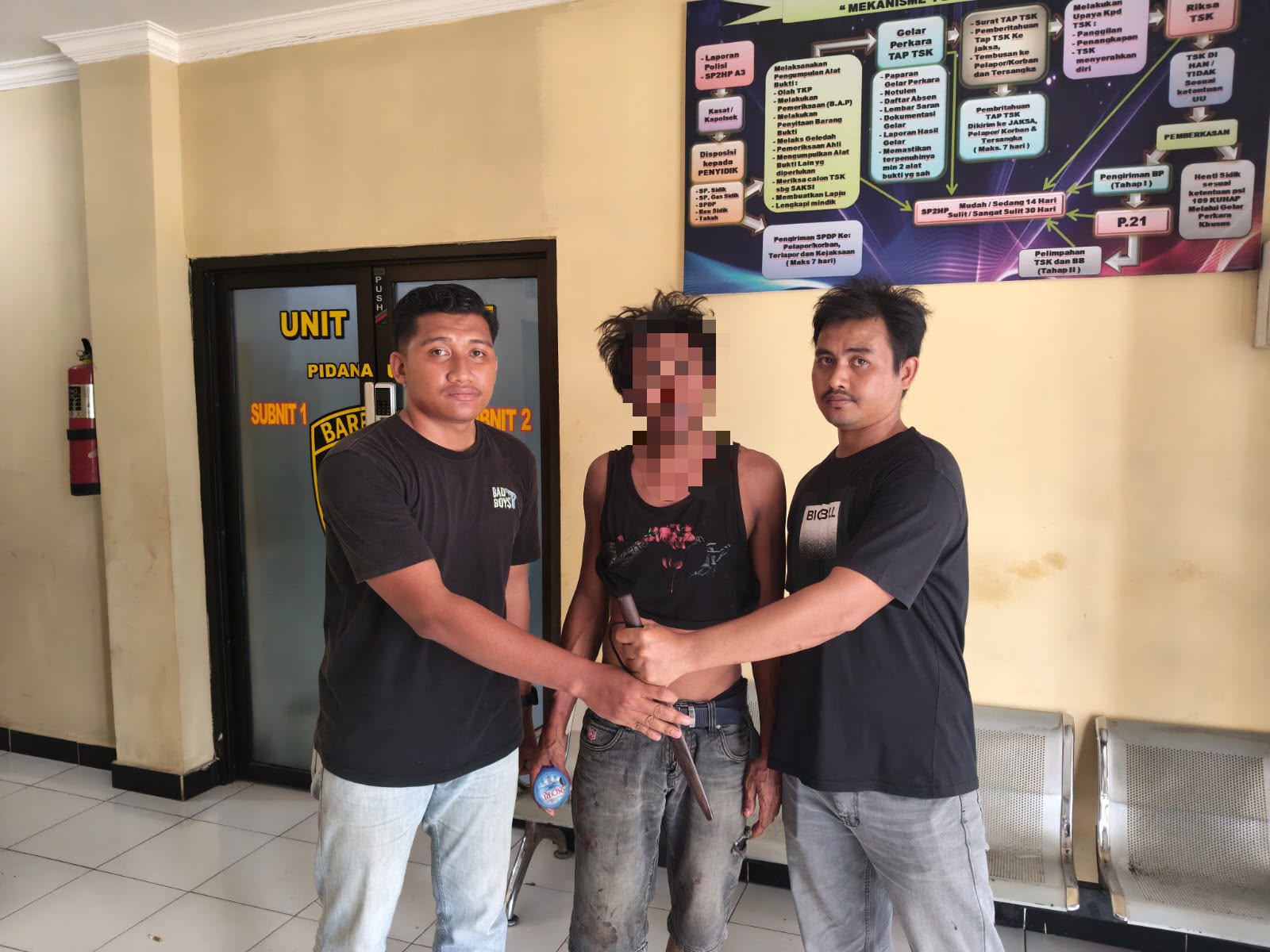 Polisi Tangkap Residivis Kasus Pencurian di Bima, Belati dan Dua HP Diamankan