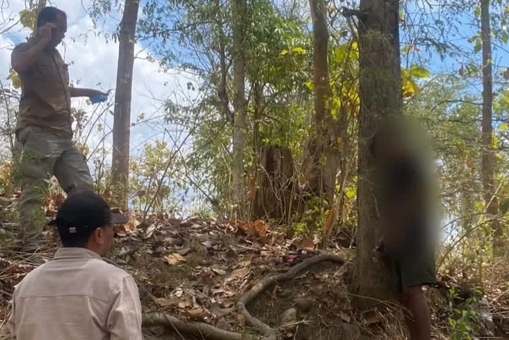 Pemuda Ditemukan Meninggal di Pohon Asam, Polisi Lakukan Pemeriksaan di TKP
