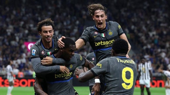 Inter Milan Comeback Spektakuler, Udinese Tumbang 5-3