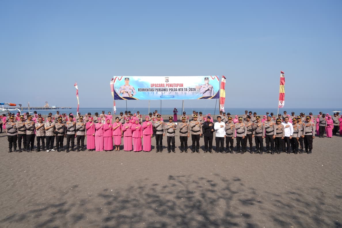 Tutup Pembinaan dan Reorientasi, Kapolda NTB Tekankan Komitmen Perubahan dan Integritas