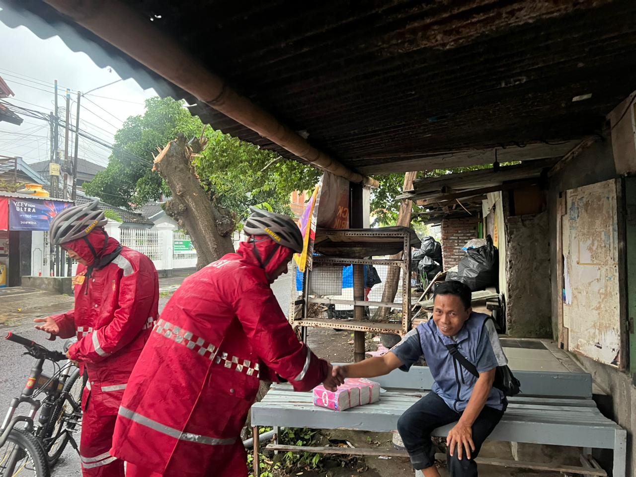 Patroli Sepeda Polresta Mataram Sasar Permukiman, Warga Diajak Jaga Kamtibmas