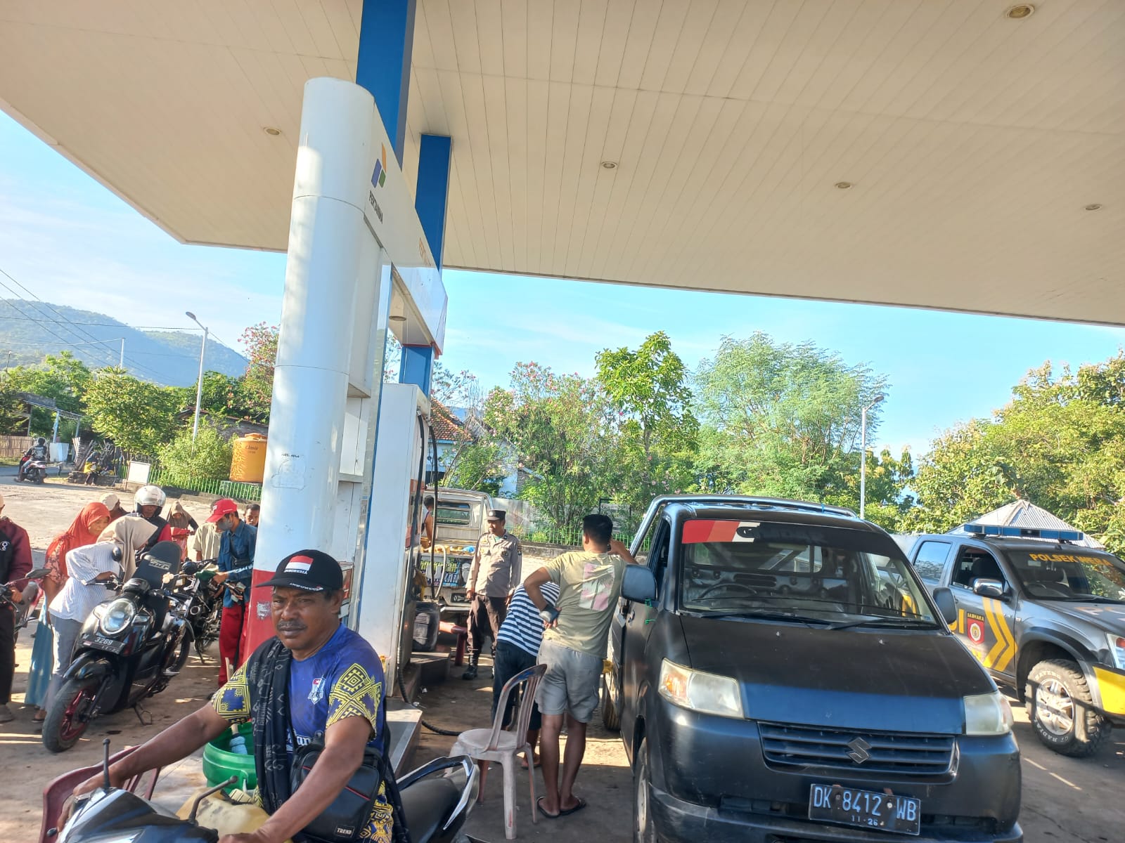 Polisi Pantau SPBU di Wera Bima Pasca Penyesuaian Harga BBM Non Subsidi