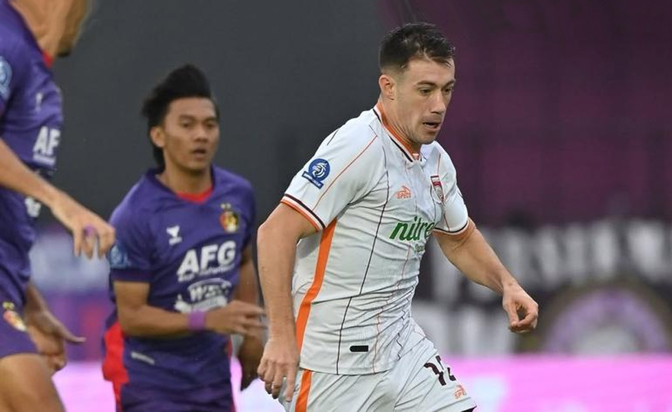 Borneo FC Taklukkan Persik Kediri 1-0, Naik ke Puncak Klasemen