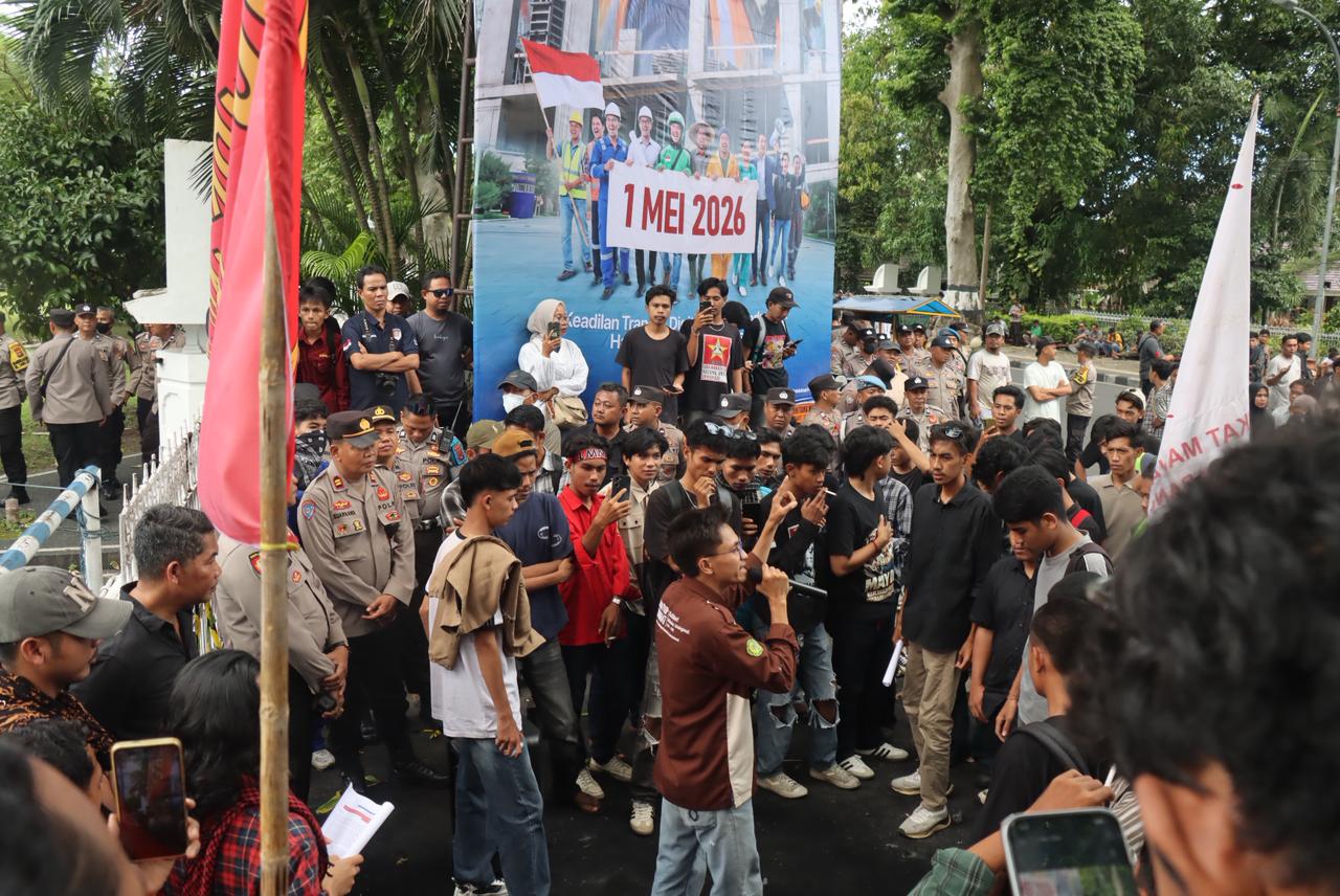 Polri Siagakan Ratusan Personel, Aksi Buruh di NTB Kondusif