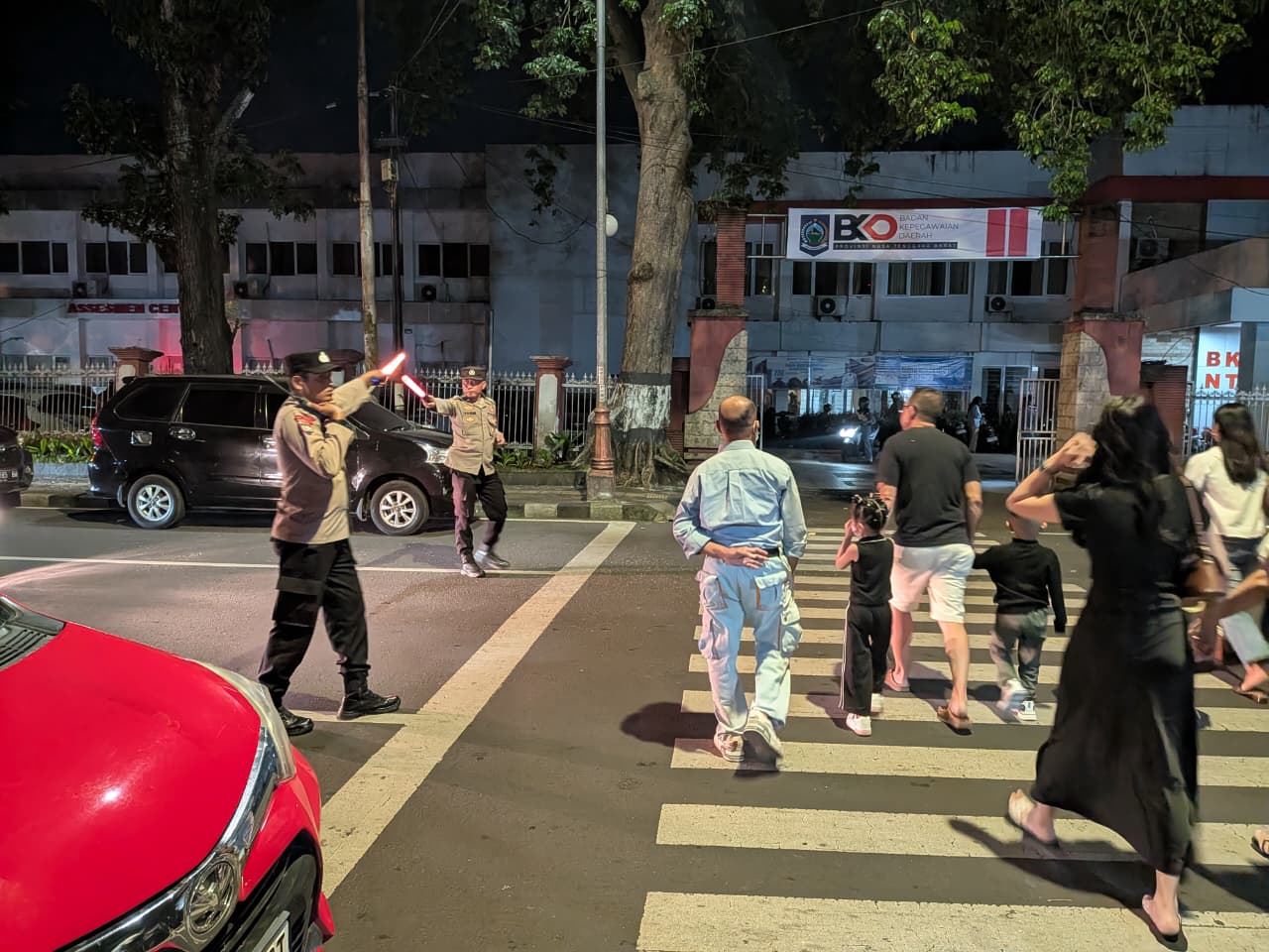 Polsek Mataram Maksimalkan Pengamanan Ibadah Minggu, Ratusan Jemaat Beribadah dengan Aman