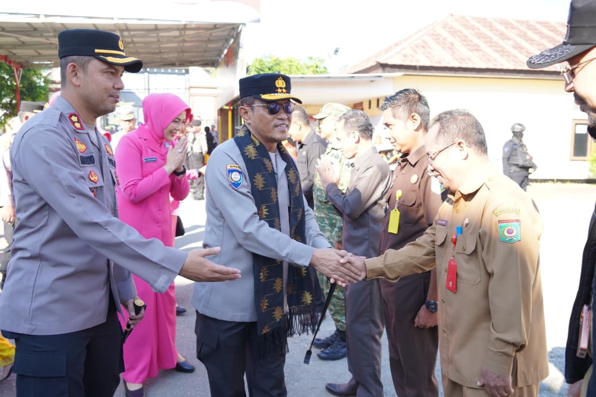 Kapolda NTB Tinjau Kesiapan Personel dan Pelayanan Publik Saat Kunjungan Kerja ke Polres Bima Kota